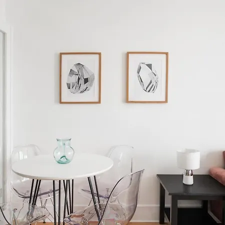 Riverside Balcony Apartments, 10 Minutes From Oxford Circus London Exterior photo