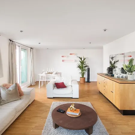 Riverside Balcony Apartments, 10 Minutes From Oxford Circus London Exterior photo