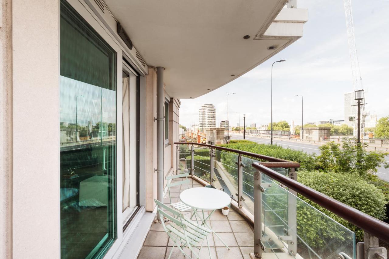 Riverside Balcony Apartments, 10 Minutes From Oxford Circus Londra