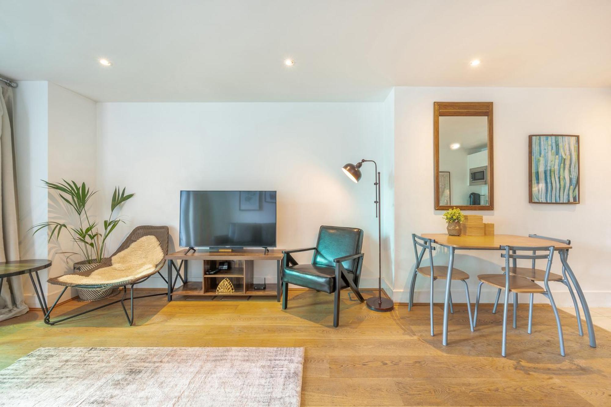 Appartamento Riverside Balcony Apartments, 10 Minutes From Oxford Circus *
